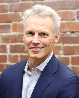 Lee Javins
